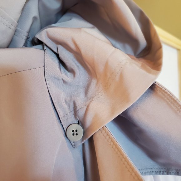 Light Beige London Fog Jacket/Trenchcoat Size Small - Picture 4 of 6